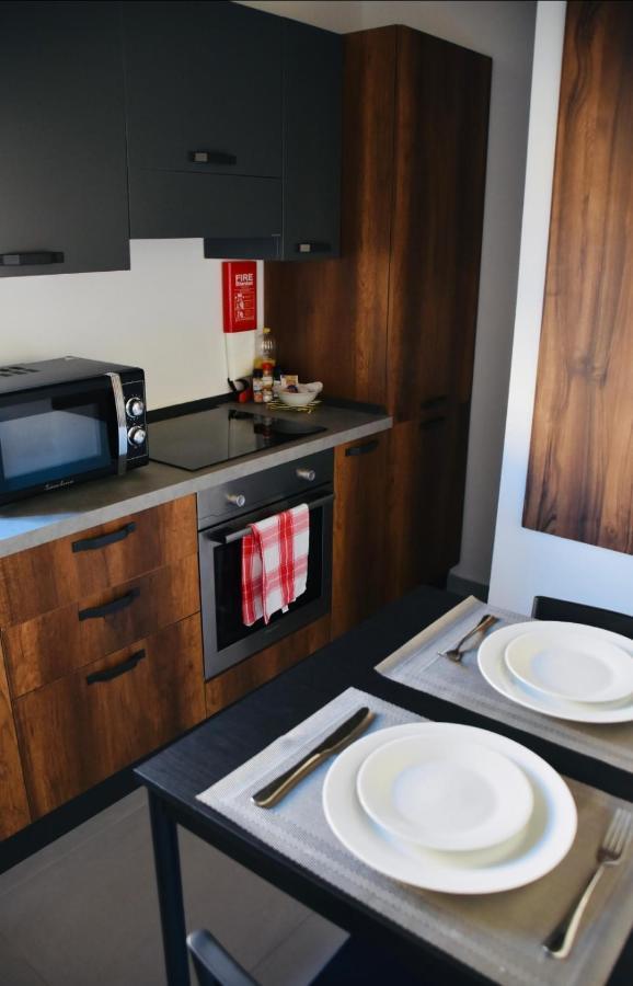 Chic Penthouse Industrial-Style Lejlighed Mosta Eksteriør billede